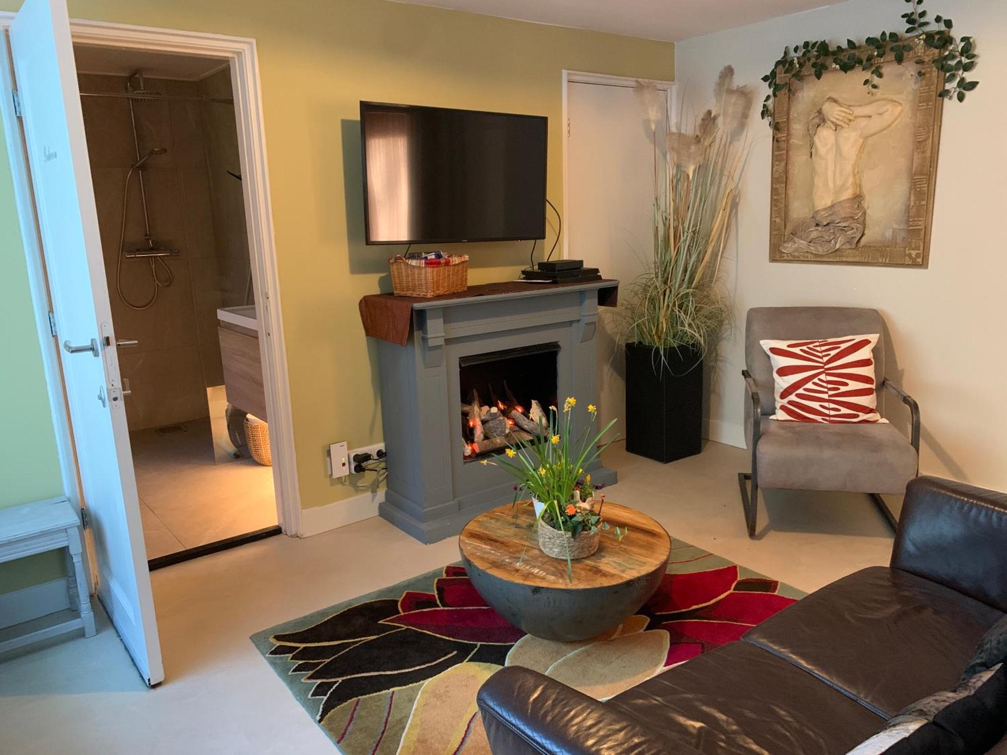 Romantisch Wellness Appartement Met Prive Hottub Sauna Gamesroom Den Ham Exterior foto